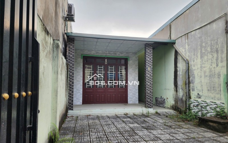 Ngân hàng thanh lý nhà ngang 5m, DT 177.3m2, 2PN 1 bếp, Thuận An, Bình Dương